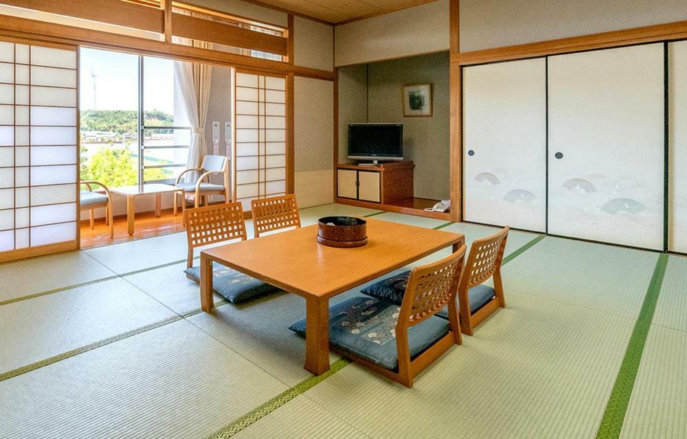 Awara Kitagata Onsen Kohanso Hana Yurari Экстерьер фото